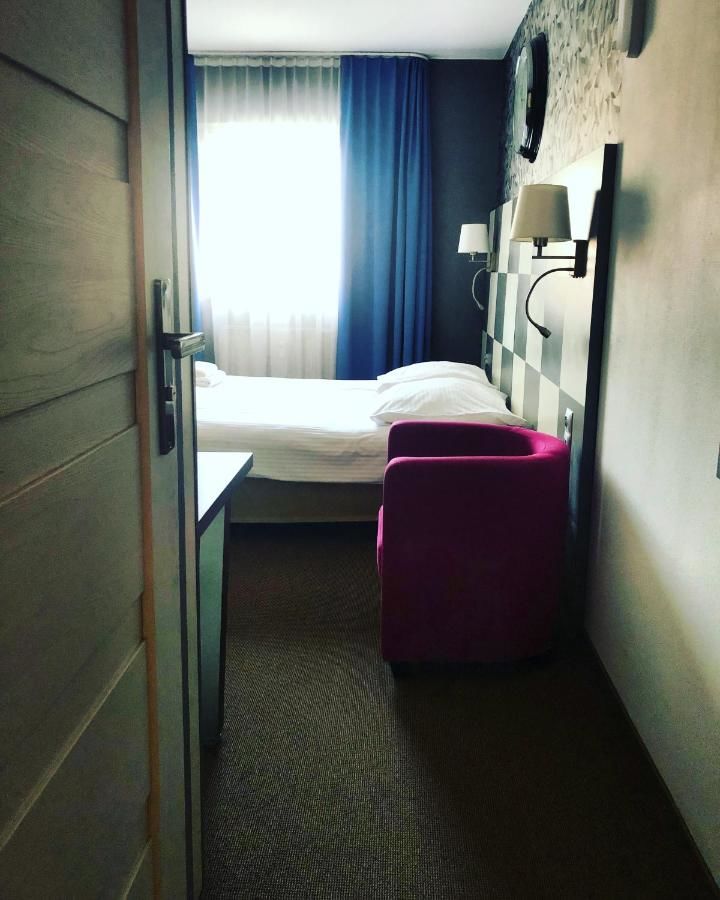 Отель Hotel Major Budget Краков-8